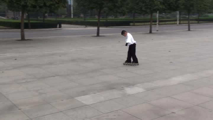 轮滑全攻略：从入门到高手完整教程